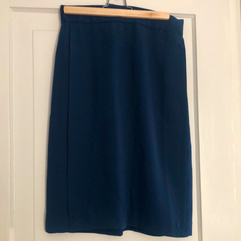 Club Monaco Skirt With Front Slits